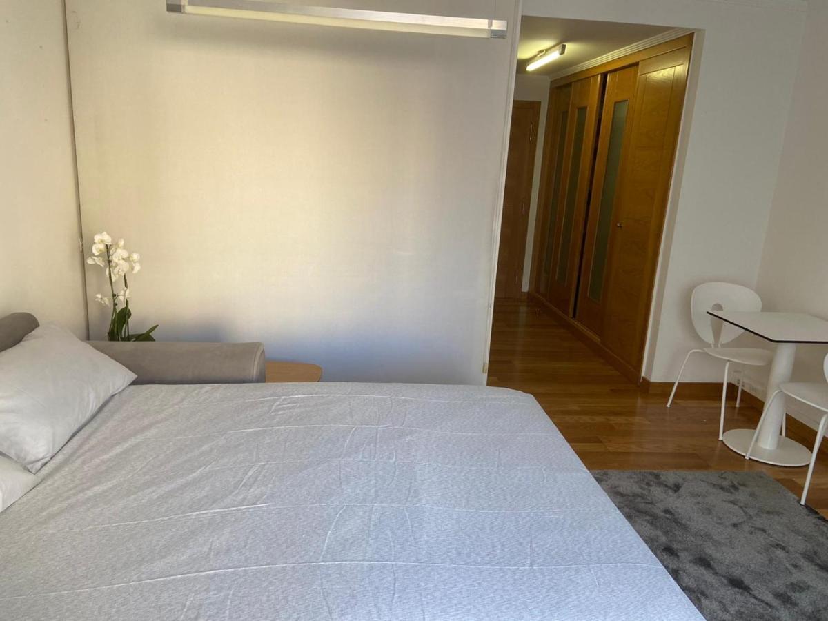 Estudio Parking Centro Puerta Del Sol Βίγκο Εξωτερικό φωτογραφία